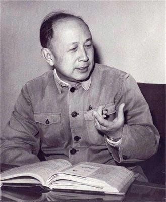 錢學森的成就和貢獻，偉大的科學家的一生，錢學森的偉大成就與科學貢獻，一生獻身于科學事業(yè)的光輝歷程