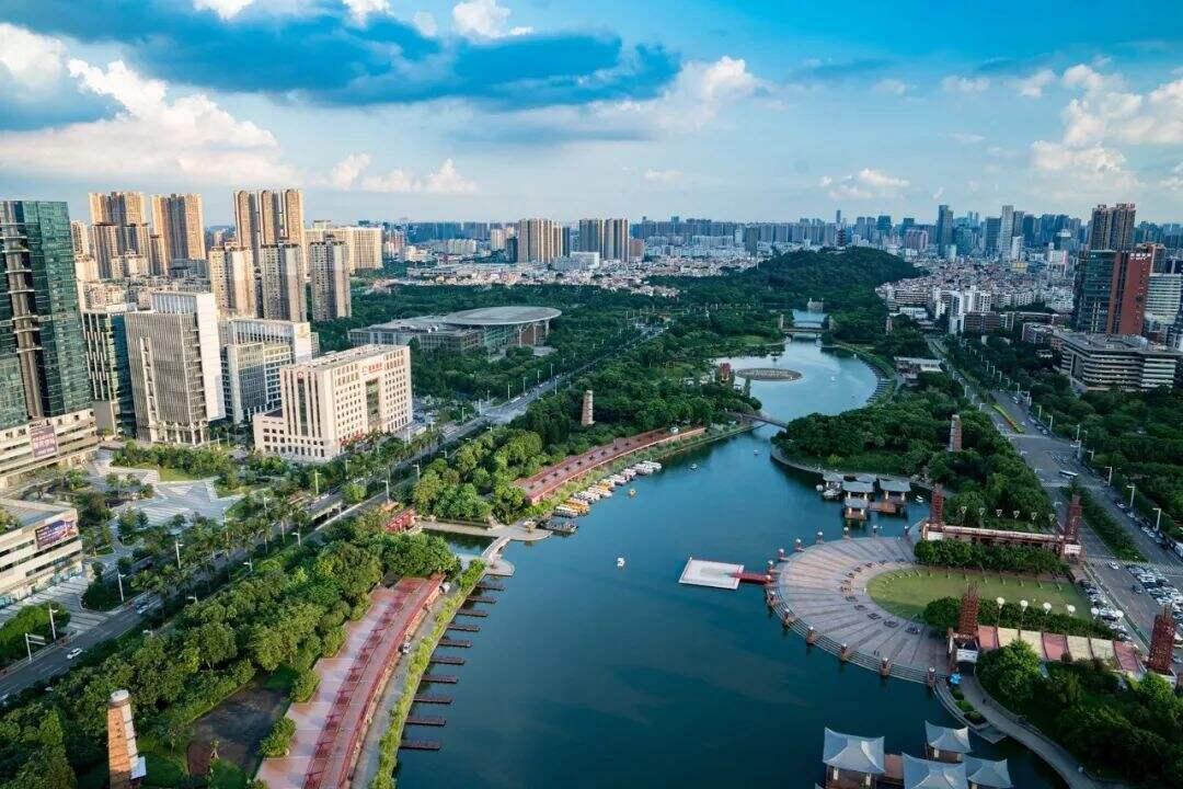 澳門(mén)正版免費(fèi)資源展望，邁向未來(lái)的精準(zhǔn)服務(wù)體驗(yàn)（2025展望），澳門(mén)正版資源展望，邁向精準(zhǔn)服務(wù)體驗(yàn)的未來(lái)之路（2025年展望）