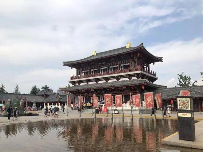 西安哪里好玩的景點(diǎn)——探索古都的絕佳旅游勝地，西安必游景點(diǎn)，探索古都的旅游勝地指南