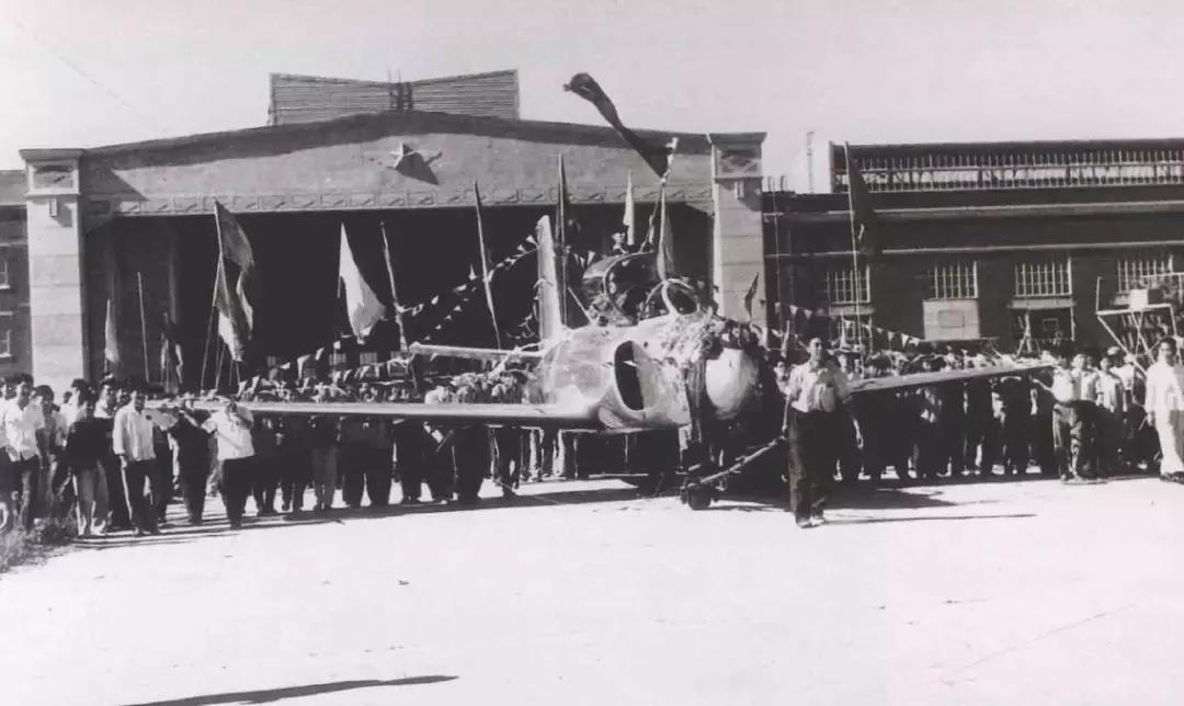 中國(guó)最可怕的戰(zhàn)機(jī)，殲-60的神秘面紗與視頻揭秘，揭秘中國(guó)頂尖戰(zhàn)機(jī)殲-60的神秘面紗與性能揭秘視頻